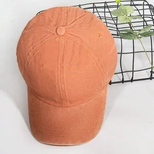 Berretto da baseball vintage in cotone lavato arancione con visiera curva da donna