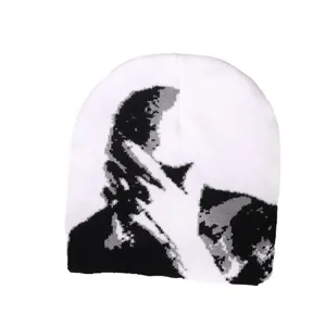 Bonnet en tricot jacquard blanc avec portrait pixelisé pour la mode décontractée d'hiver