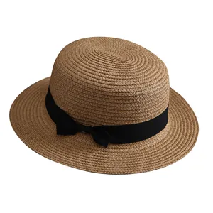 Cappello boater classico in paglia da donna con nastro in gros-grain nero e fiocco chic