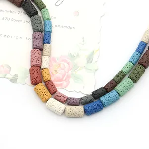 Perles de lave cylindriques colorées avec texture poreuse pour création de bijoux DIY
