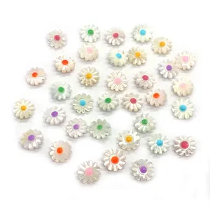 White mop daisy shell beads in sun flower shape for DIY jewelry making accessories
