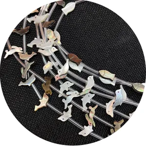 Natürliche Muschelperlen in Tierformen wie Kaninchen und Fische für DIY-Schmuck