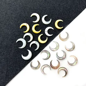 Pendentifs lune en nacre naturelle avec éclat perlé pour la création de bijoux