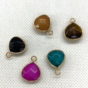 Facettierte Naturstein-Anhänger in Tropfenform mit Goldrand für DIY-Schmuckherstellung