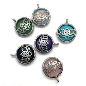 Lot de 6 pendentifs lotus en pierre naturelle avec symbole Om en diverses couleurs