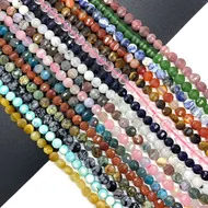 Détail de perles plates en pierre naturelle 2x4mm pour la création de bijoux DIY