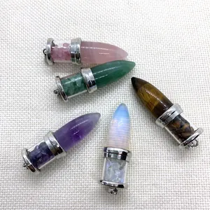 Set mit fünf Naturstein-Anhängern in Kugelform mit Quarz und Aventurin und Metallringen