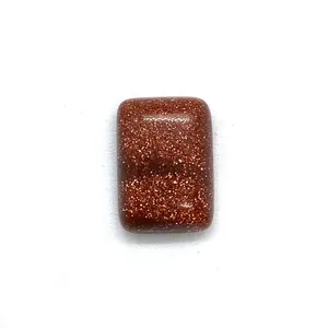 Cabochon rectangulaire poli en pierre de soleil brune avec des particules métalliques