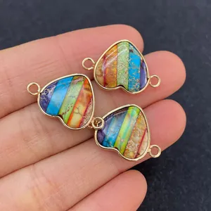 Conectores de collar de piedra arcoíris en forma de corazón con marcos de metal dorado