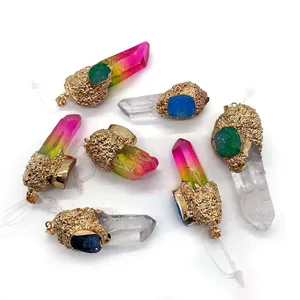 Pendentifs en cristal naturel dégradé avec bordure métallique dorée texturée