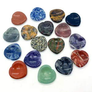 Pierres naturelles en forme de cœur assorties comme l'œil de tigre pour la création de bijoux