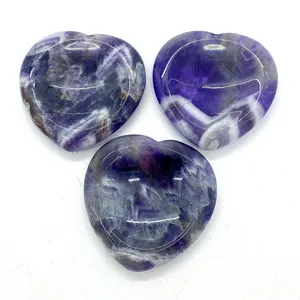 Pierres de cœur en améthyste polie avec texture rayée violette naturelle lot de 3