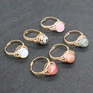 Lot de bagues artisanales en fil enroulé avec perles en pierre naturelle de 10mm variées