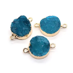 Blaue Druzy-Naturstein-Kristallanhänger mit Goldkante und zwei Ösen für DIY-Schmuck