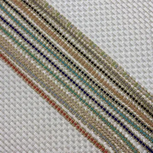 Colliers en perles de pierre naturelle colorées et chaîne dorée en diverses couleurs