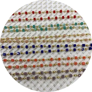 Cadena de cubos de piedra natural y cuentas doradas para collares y pulseras