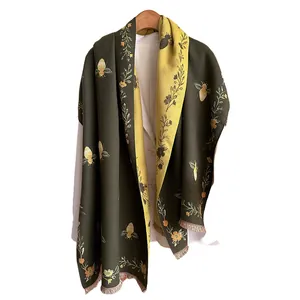 Vintage jacquard double-sided knit shawl with bee patterns and olive green fringe
