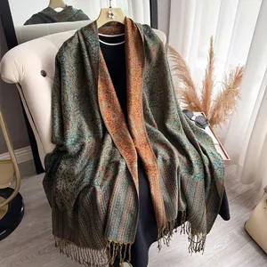 Elegante paisley kasjmierachtige pashmina sjaal met franjes in retro-stijl