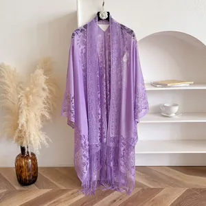 Elegante paarse kanten vest met bloemenpatronen en lange franjes voor de zomer