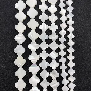 Künstliche Perles en Nacre Blanche Naturelle Fleur à Quatre Pétales Coquillage Künstliche Perles en Vrac pour la Fabrication de Bijoux Collier Bracelet Fait Main Accessoires