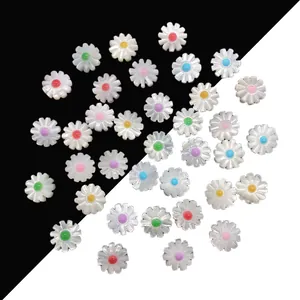 Natural Sea Shell Daisy Flower Loose Beads For DIY Jewelry Making White Petal Multicolor Stamen Handmade Craft Accessory