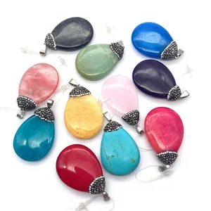 Set di 11 ciondoli a goccia in pietra naturale multicolore con gancio decorato di strass