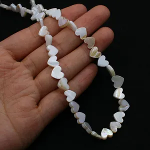 Perles en nacre naturelle en forme de cœur pour la création de bijoux et colliers DIY