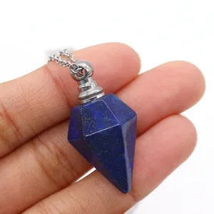 Collana con ciondolo a boccetta di profumo in lapis lazuli e catena argentata