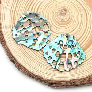 Pendentifs en coquillage d'abalone irisé en forme d'éventail avec motif ajouré DIY
