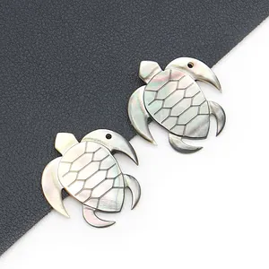 Natural Sea Shell Carved Sea Turtle Shape Pendant Only Without Chain For DIY Jewelry Making Mother Of Artificial Pearl Charms Findings