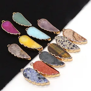 Pendentifs Aile en Pierre Naturelle Bordure en Cuivre Plaqué Or Forme de Plume Pendentif Uniquement Sans Chaîne Pour Bijoux DIY