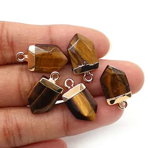 Set van vijf tijgeroog hexagon hangers met vergulde metalen oogjes voor DIY sieraden