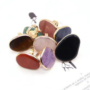 Anillos de piedras naturales ovaladas con engaste dorado ajustable de primera calidad
