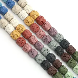 Perles de lave cubiques multicolores à texture poreuse pour création de bijoux