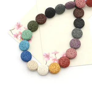 Perle piatte in pietra vulcanica colorata con trama naturale per la creazione di gioielli
