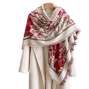 Écharpe élégante style cachemire à imprimé floral iris avec fleurs rouges et franges