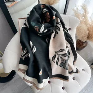 Floral cashmere-feel shawl with elegant plant patterns and tassels for autumn winter