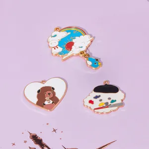 Pendentifs Animaux Dessins Animés en Alliage Émail pour Création de Bijoux DIY Mélange Chien Chat Ours Canard Écureuil Dauphin Breloques Accessoire