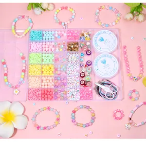 Kit bijoux DIY 24 compartiments avec perles en argile, breloques et fils pour bracelets