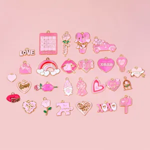 Set de colgantes esmaltados rosas de corazón y flor para joyería artesanal DIY