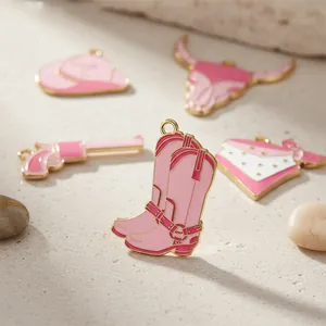 Western Cowboy Anhänger-Set in Rosa und Gold mit Hut Stiefel und Stierschädel Motiven