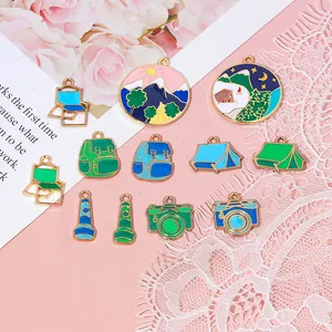 Emaille Zinklegierung Outdoor Camping Thema Anhänger DIY Schmuckherstellung Charms Für Armband Halskette Schlüsselanhänger Kamera Zelt Berg Design