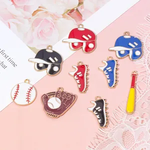 Breloques en Alliage Émaillé Série Baseball Sportif Pour Création Bijoux DIY Casque Basket Balle Gant Batte Pendentifs Accessoires Bracelets Enfants