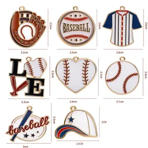 Set di ciondoli a tema baseball in smalto con guanti e maglie in lega dorata lucida