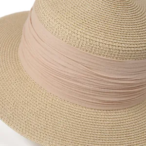 Chapeau de soleil en paille pour femme avec ruban plissé rose élégant