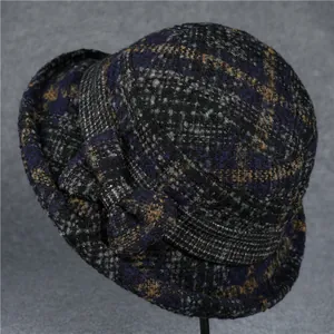 Cappello a secchiello in lana a quadri per donne anziane con elegante dettaglio fiocco