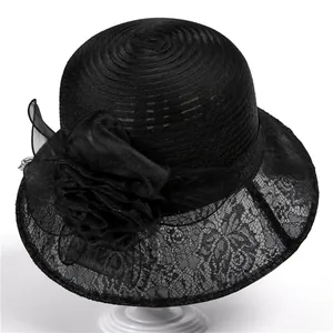 Chapeau de soleil noir élégant avec grande fleur et bord en dentelle pour femmes chic