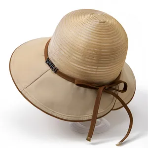 Eleganter Organza Sonnenhut mit breiter Krempe, Strohkrone und Schleife für Damen