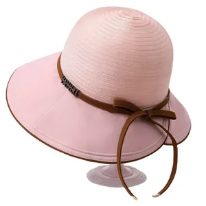 Rosa Sonnenhut mit breiter Krempe, Organza-Gewebe und braunem Lederband für Damen