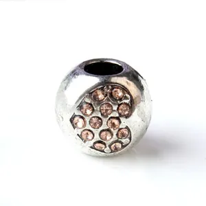 Charme de cœur évidé en argent rétro avec strass roses pour bracelet DIY